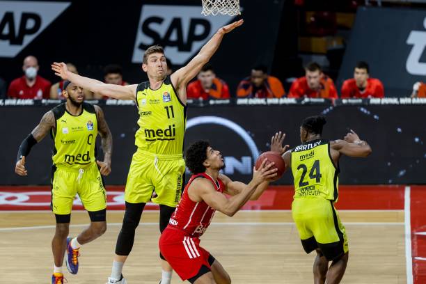 速度和冲击 速度和冲击