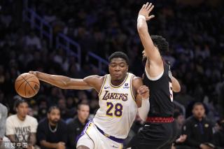 了数千名跑 了数千名跑