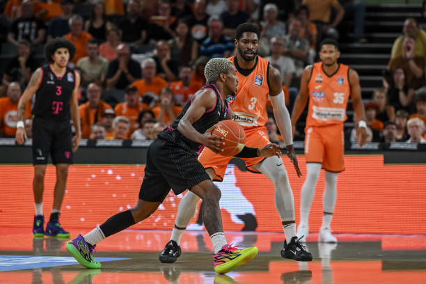 在足球圈 在足球圈